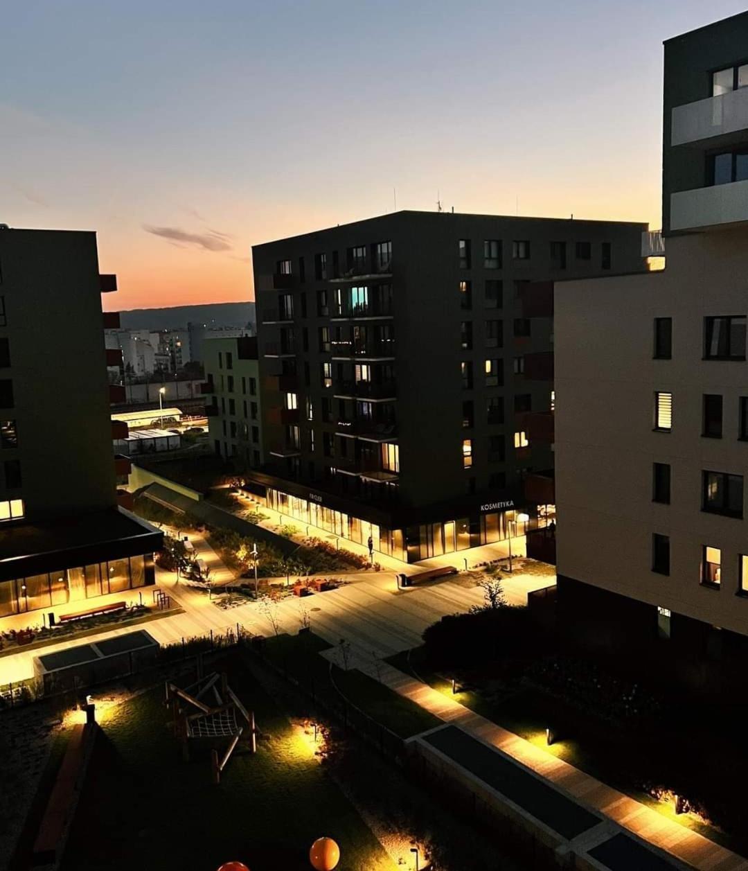 Apartament Aktorow Bronowice Cracóvia Exterior foto